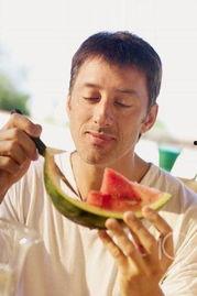 男生如何吃瓜,轻松解锁瓜界新姿势