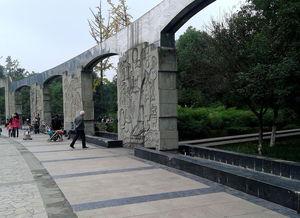 三洞古桥公园吃瓜,夏日吃瓜好去处，古韵与现代的完美邂逅